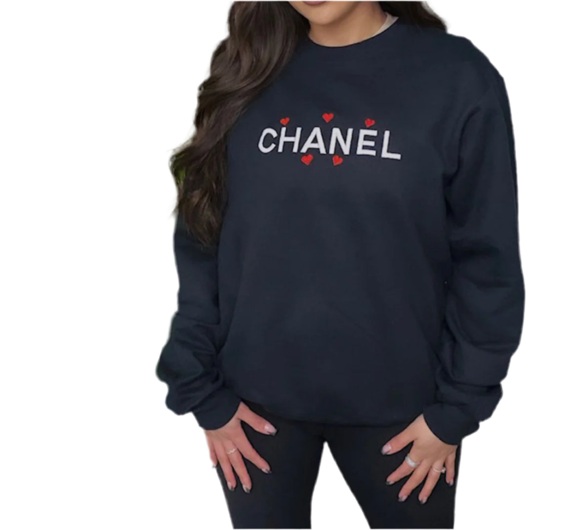 CC crewneck with hearts (unisex)