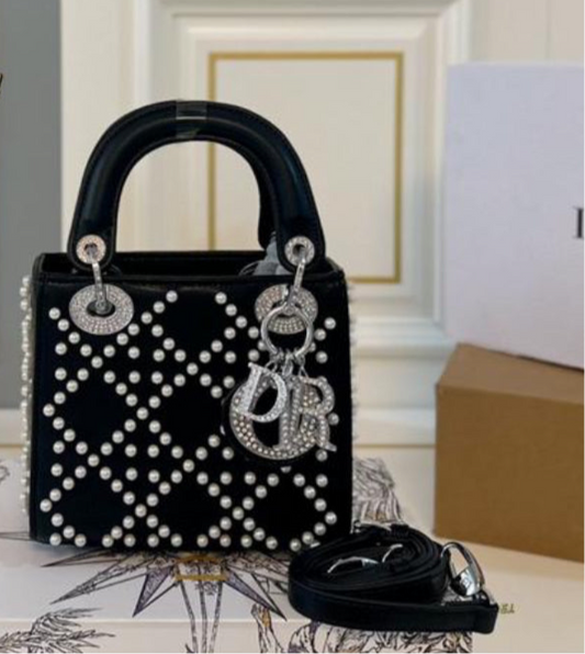 DR pearl handbag