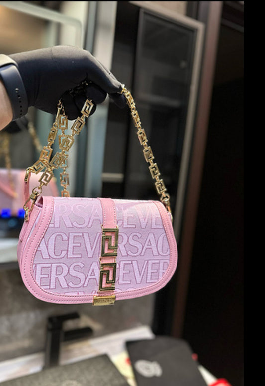 V pink bag