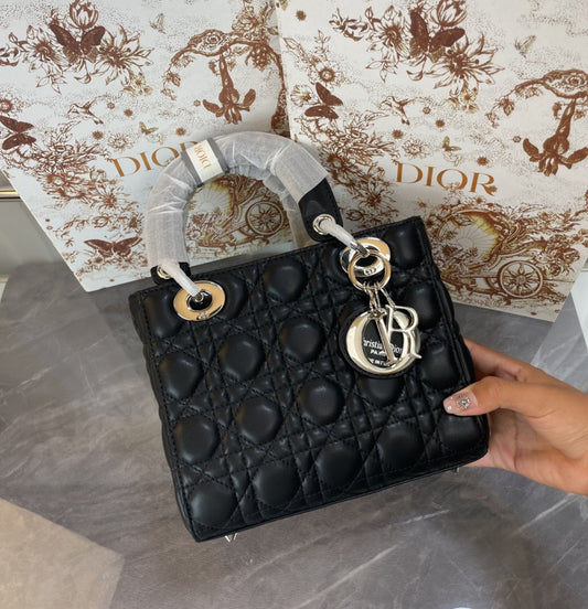 D medium bag