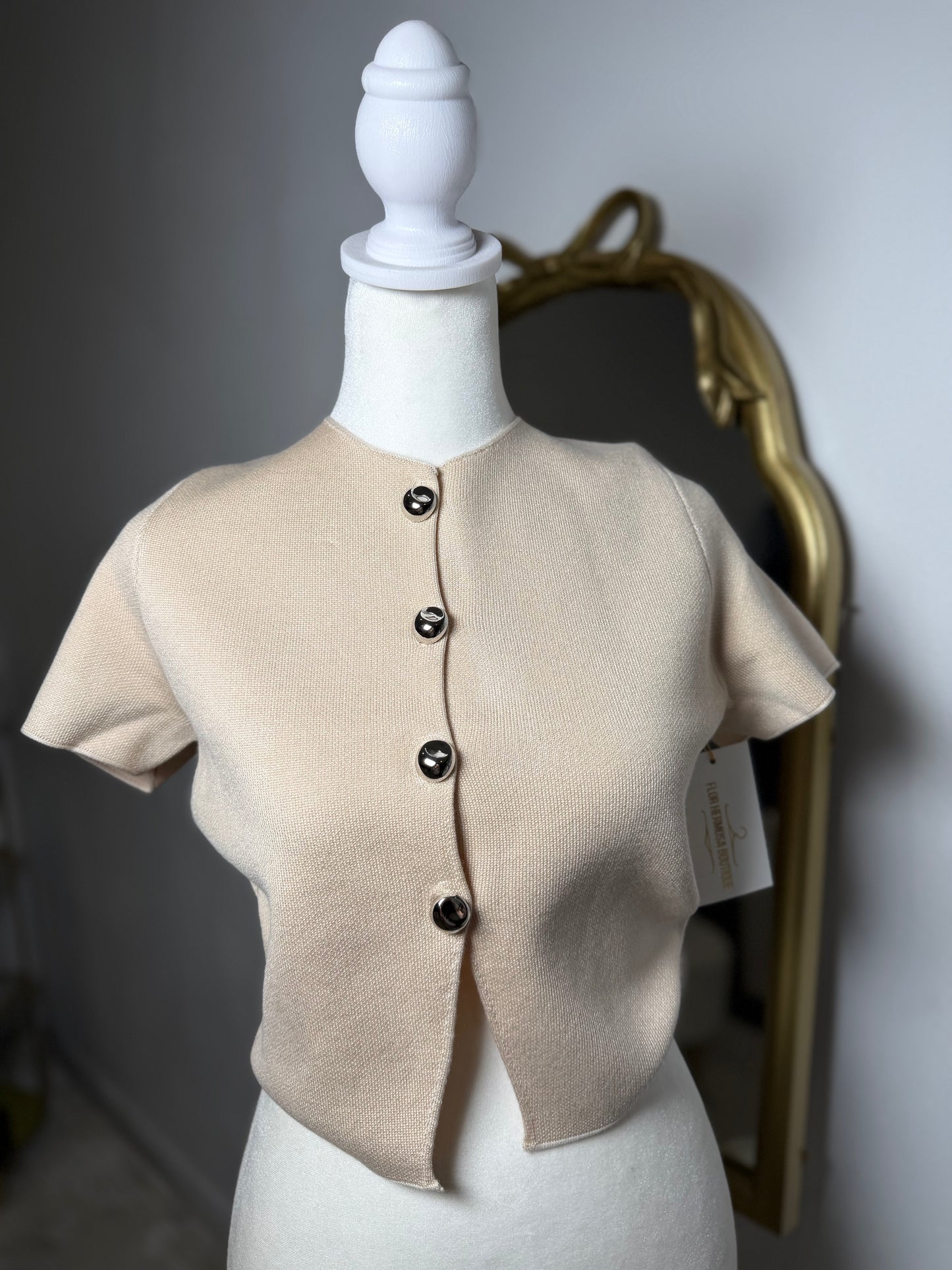 CREAM TOP