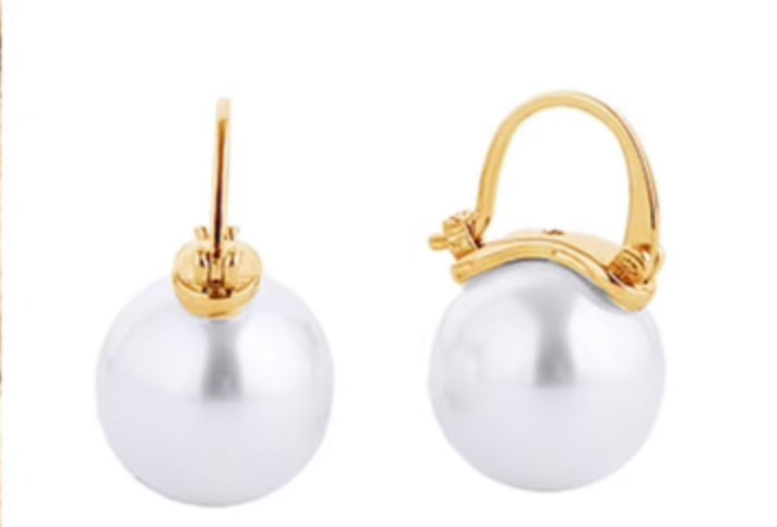 Pearl pin earrings (gold dipped)