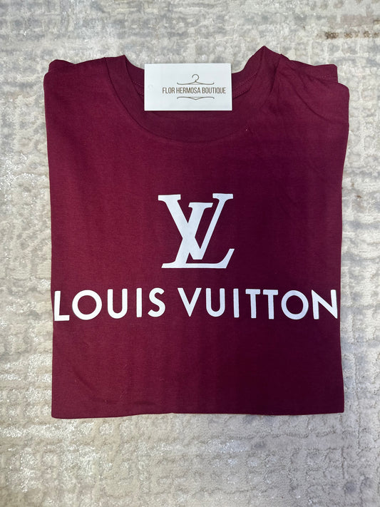 L burgundy T-shirt