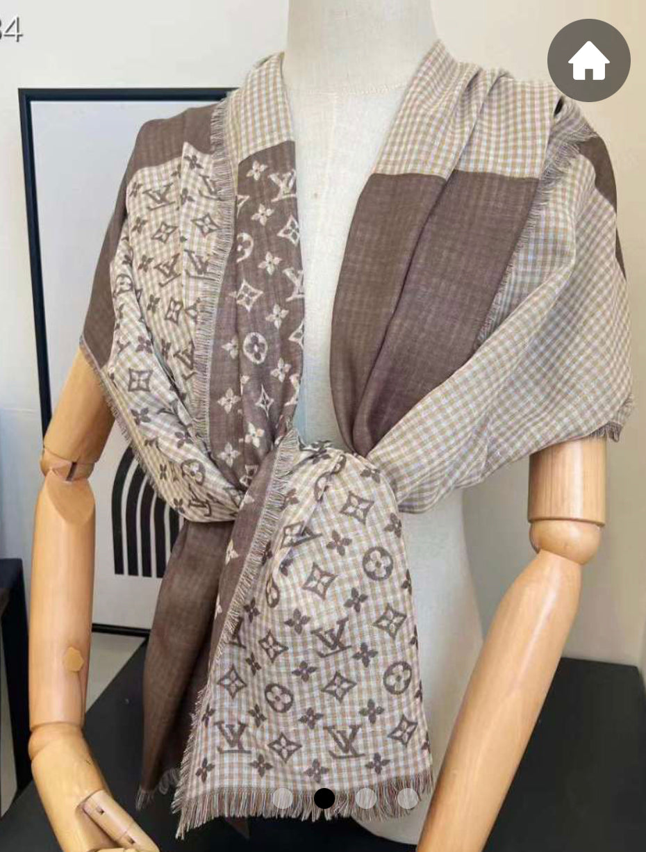 LV INSPIRED SCARF